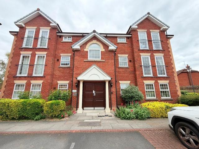 2 bedroom flat for sale
