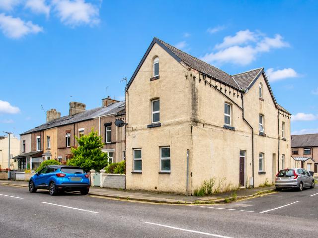 2 bedroom flat for sale