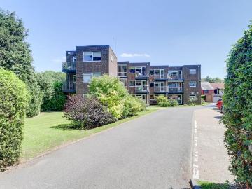 2 bedroom flat for sale