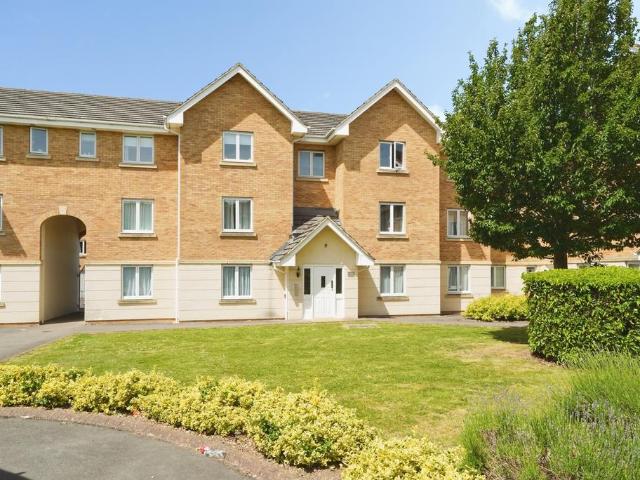 2 bedroom flat for sale