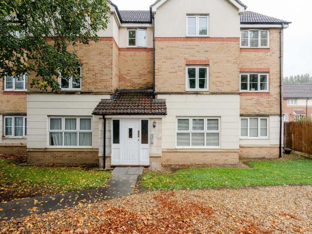 2 bedroom flat for sale