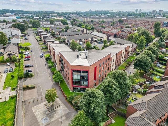 2 bedroom flat for sale