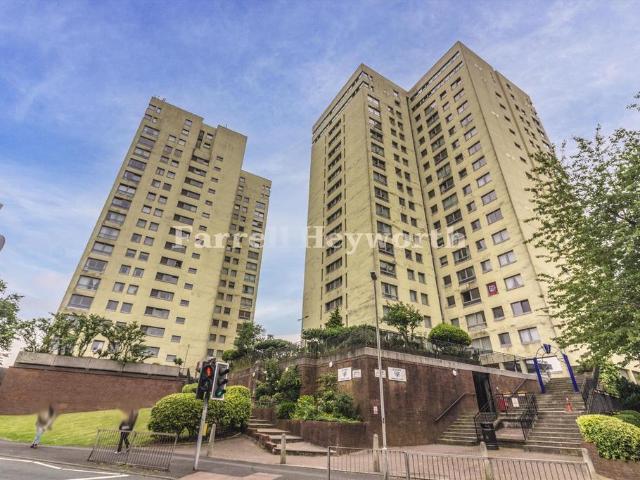 2 bedroom flat for sale
