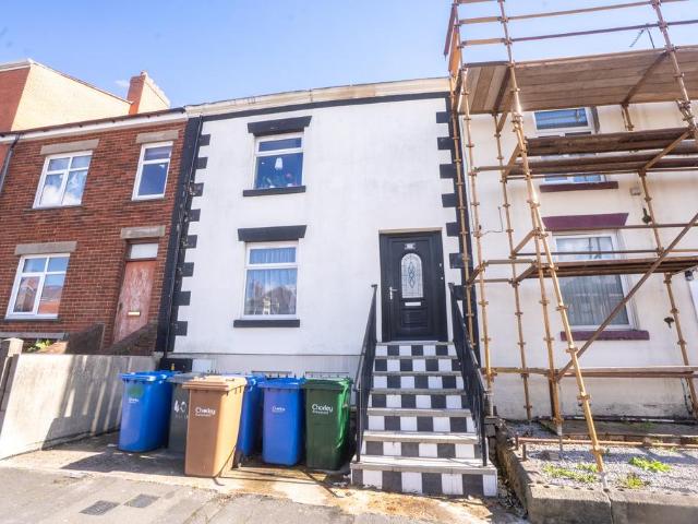 2 bedroom flat for sale