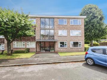 2 bedroom flat for sale