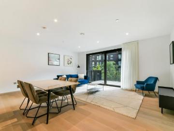 Nine Elms, London, Greater London - Garden