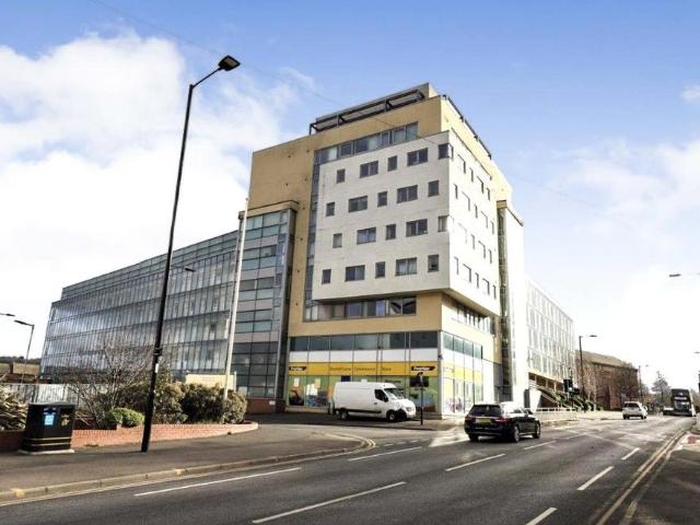 2 bedroom flat for sale