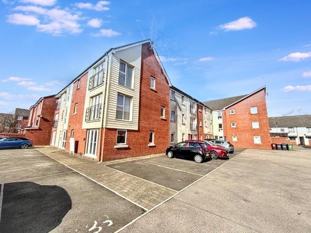 2 bedroom flat for sale