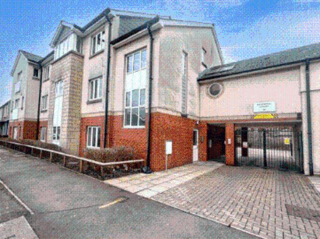 2 bedroom flat for sale