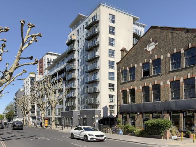 2 bedroom flat for sale