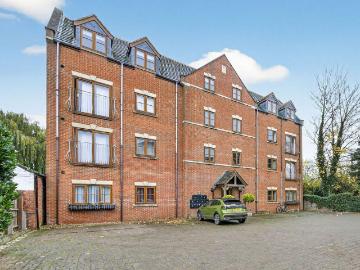 2 bedroom flat for sale