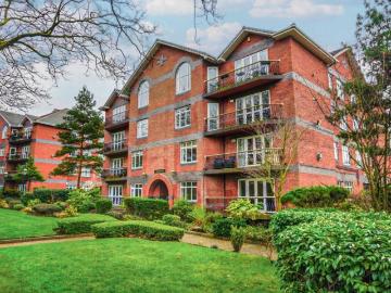 2 bedroom flat for sale