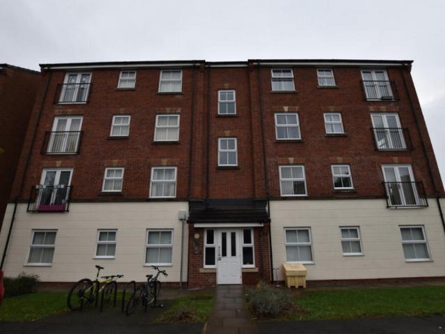 2 bedroom flat for sale