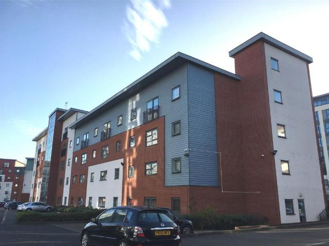 2 bedroom flat for sale