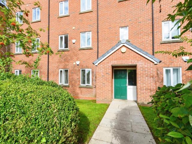 2 bedroom flat for sale