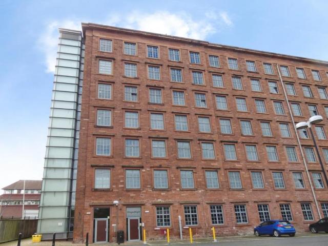 2 bedroom flat for sale