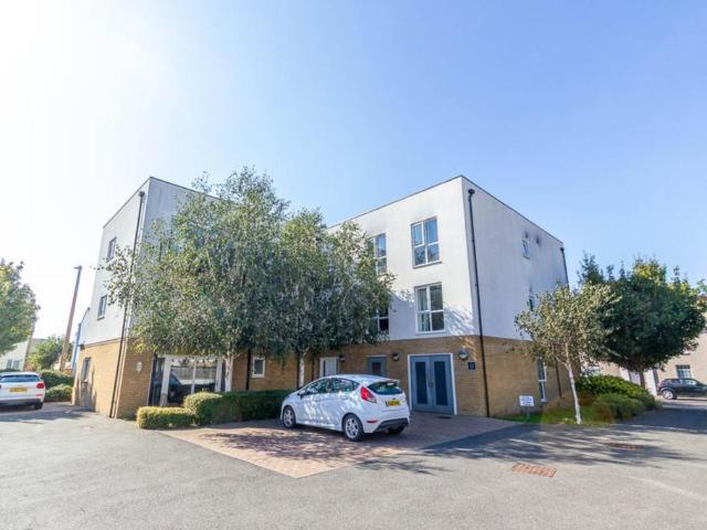 2 bedroom flat for sale