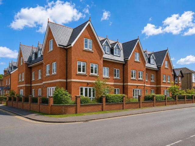 2 bedroom flat for sale