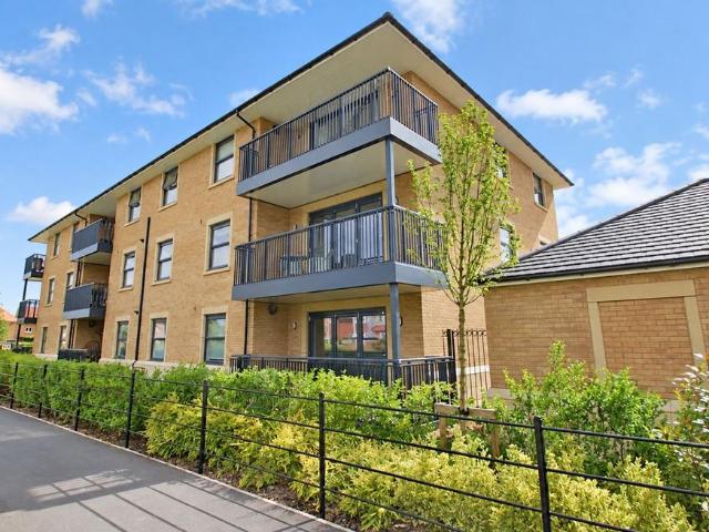 2 bedroom flat for sale