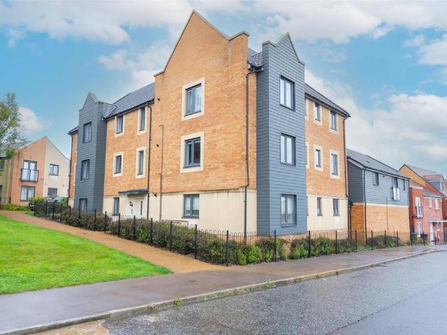 2 bedroom flat for sale