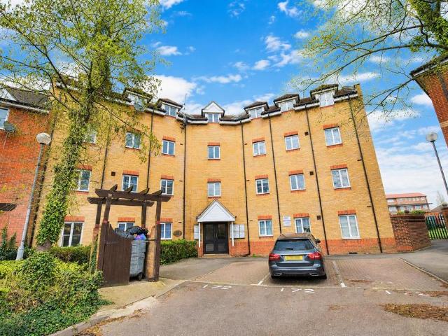 2 bedroom flat for sale