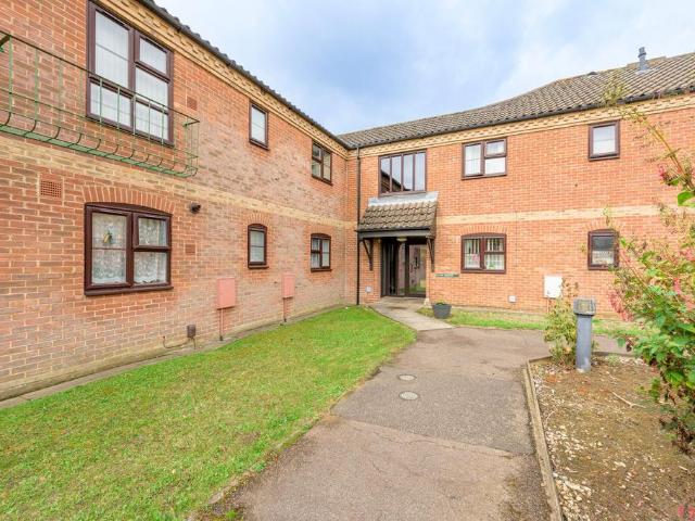 2 bedroom flat for sale