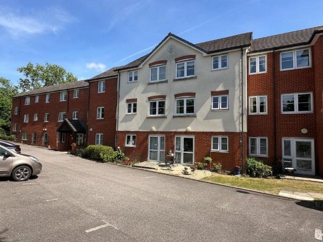 2 bedroom flat for sale