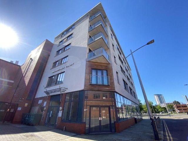 2 bedroom flat for sale