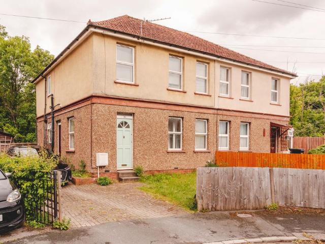 2 bedroom flat for sale