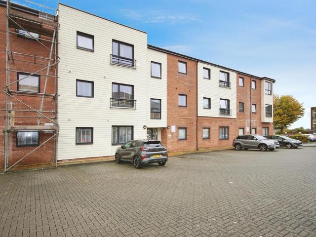 2 bedroom flat for sale