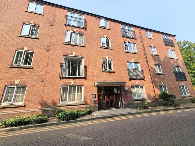 2 bedroom flat for sale