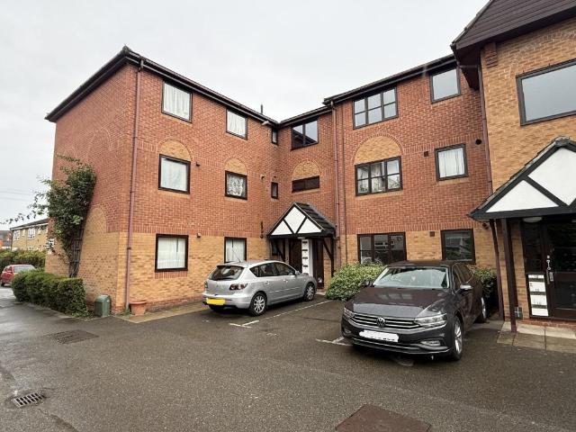 2 bedroom flat for sale