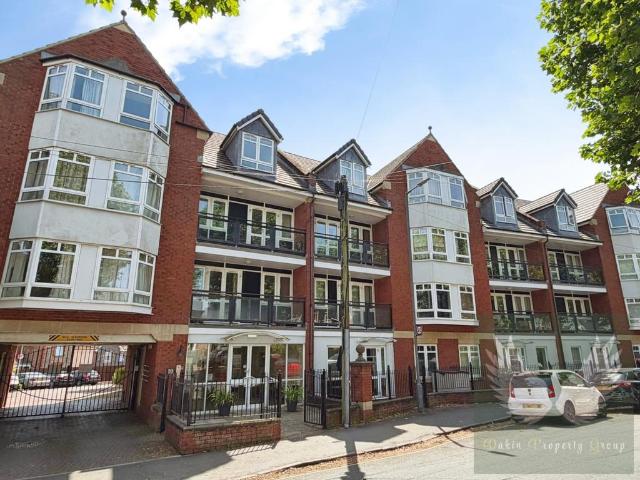2 bedroom flat for sale