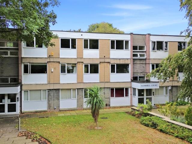 2 bedroom flat for sale