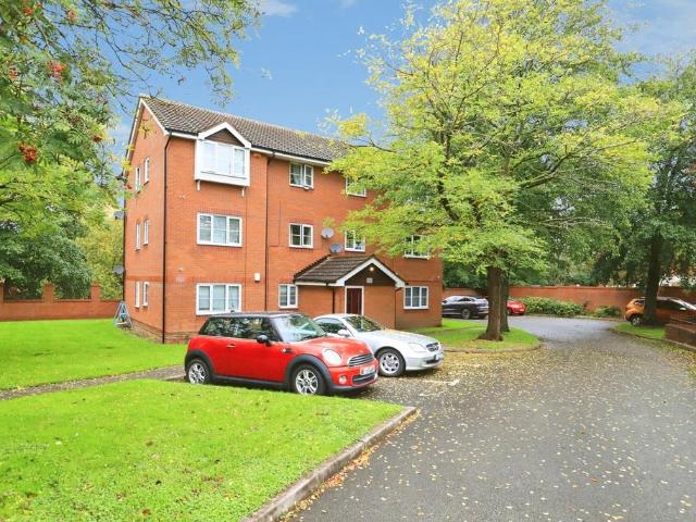 2 bedroom flat for sale
