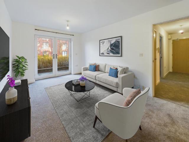 2 bedroom flat for sale