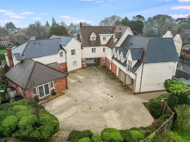 2 bedroom flat for sale
