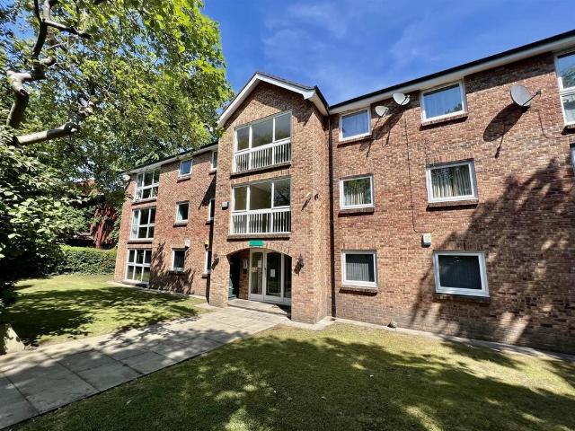 2 bedroom flat for sale
