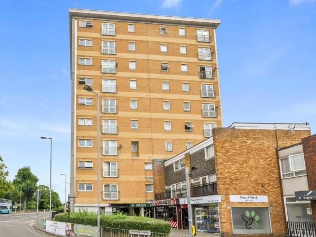 2 bedroom flat for sale