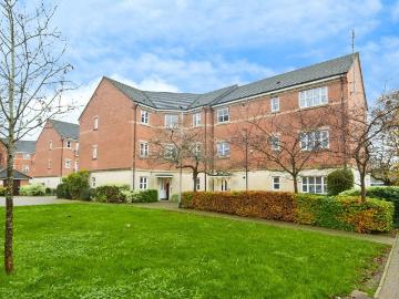 2 bedroom flat for sale