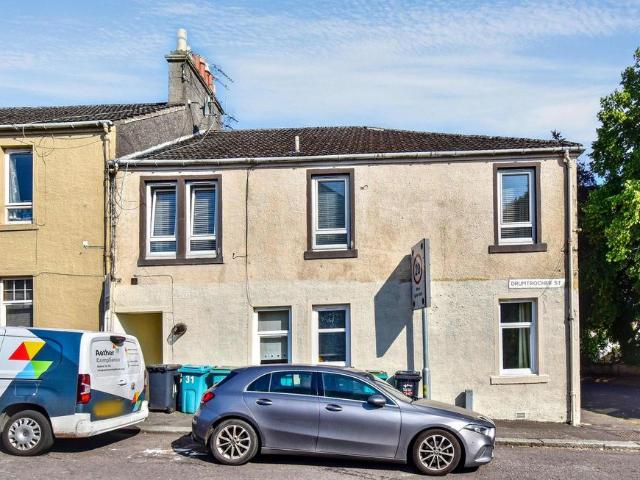2 bedroom flat for sale