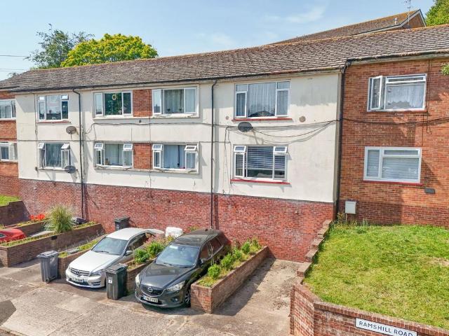 2 bedroom flat for sale