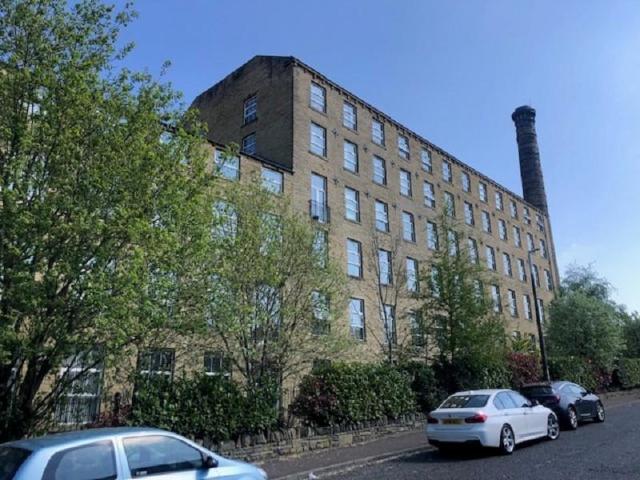 2 bedroom flat for sale