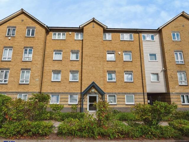 2 bedroom flat for sale