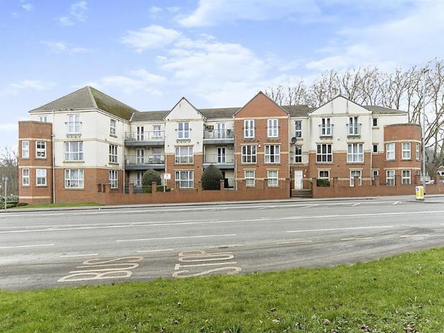 2 bedroom flat for sale