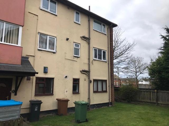 2 bedroom flat for sale