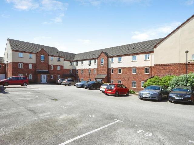 2 bedroom flat for sale