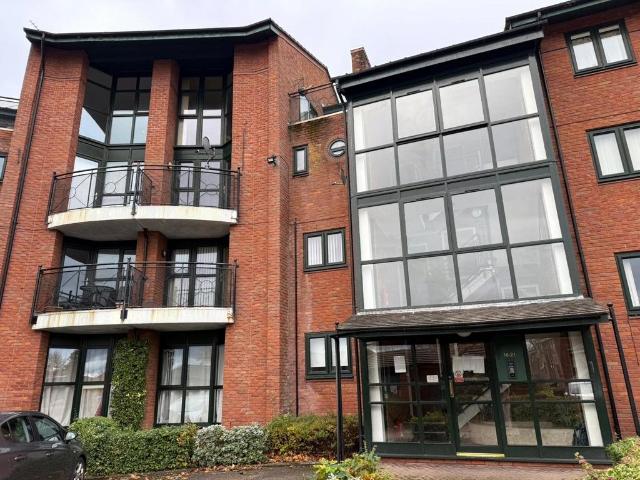 2 bedroom flat for sale