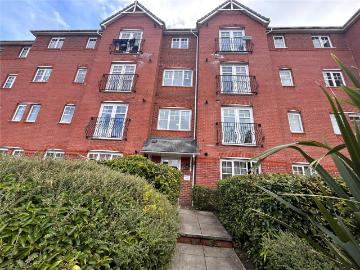 2 bedroom flat for sale