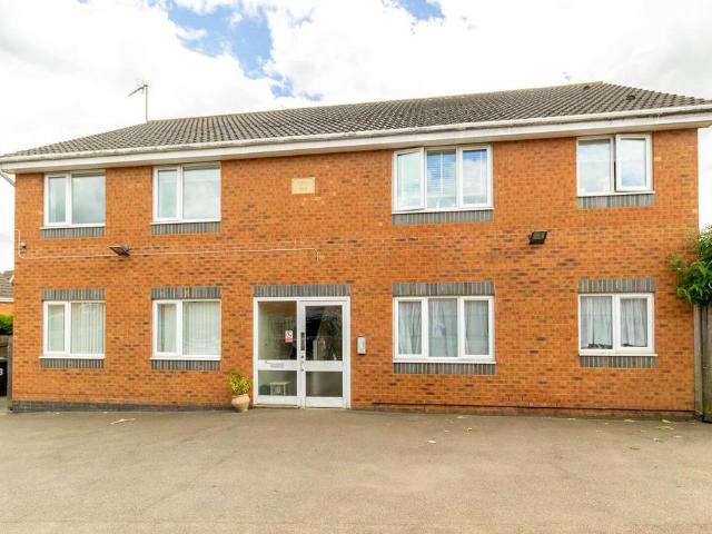 2 bedroom flat for sale